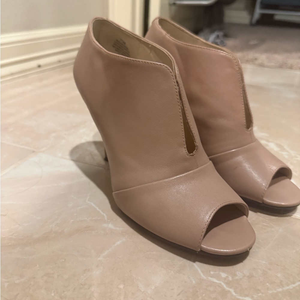 Nine West Nude Peep-Toe Heels